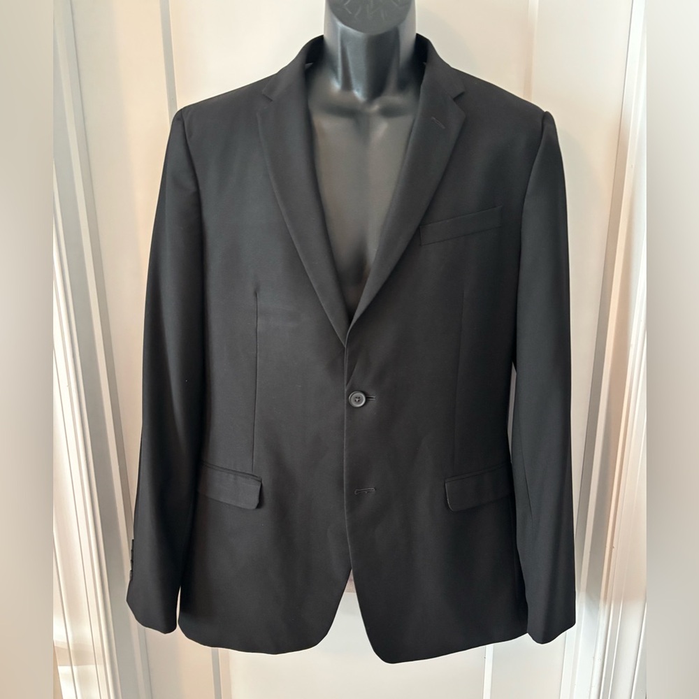 Egarra Men's Black Suit (3 pc)